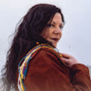 Meet your Posher, Rena